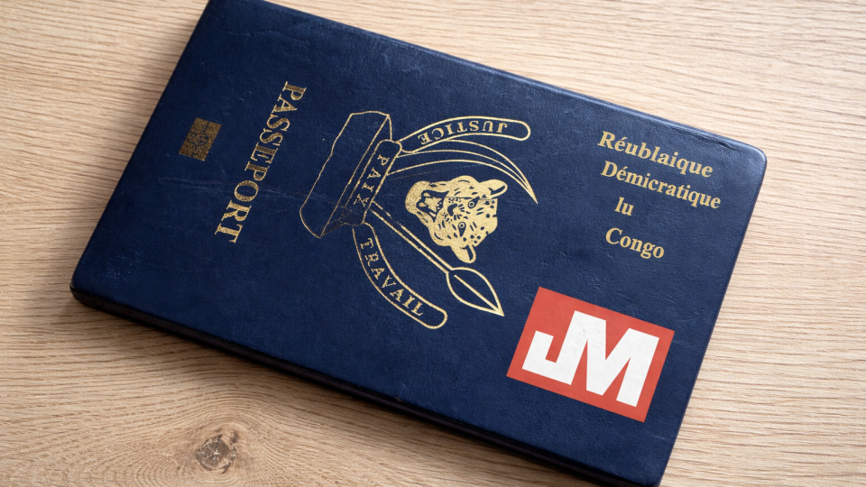 © LokutaMabe - Passeport congolais